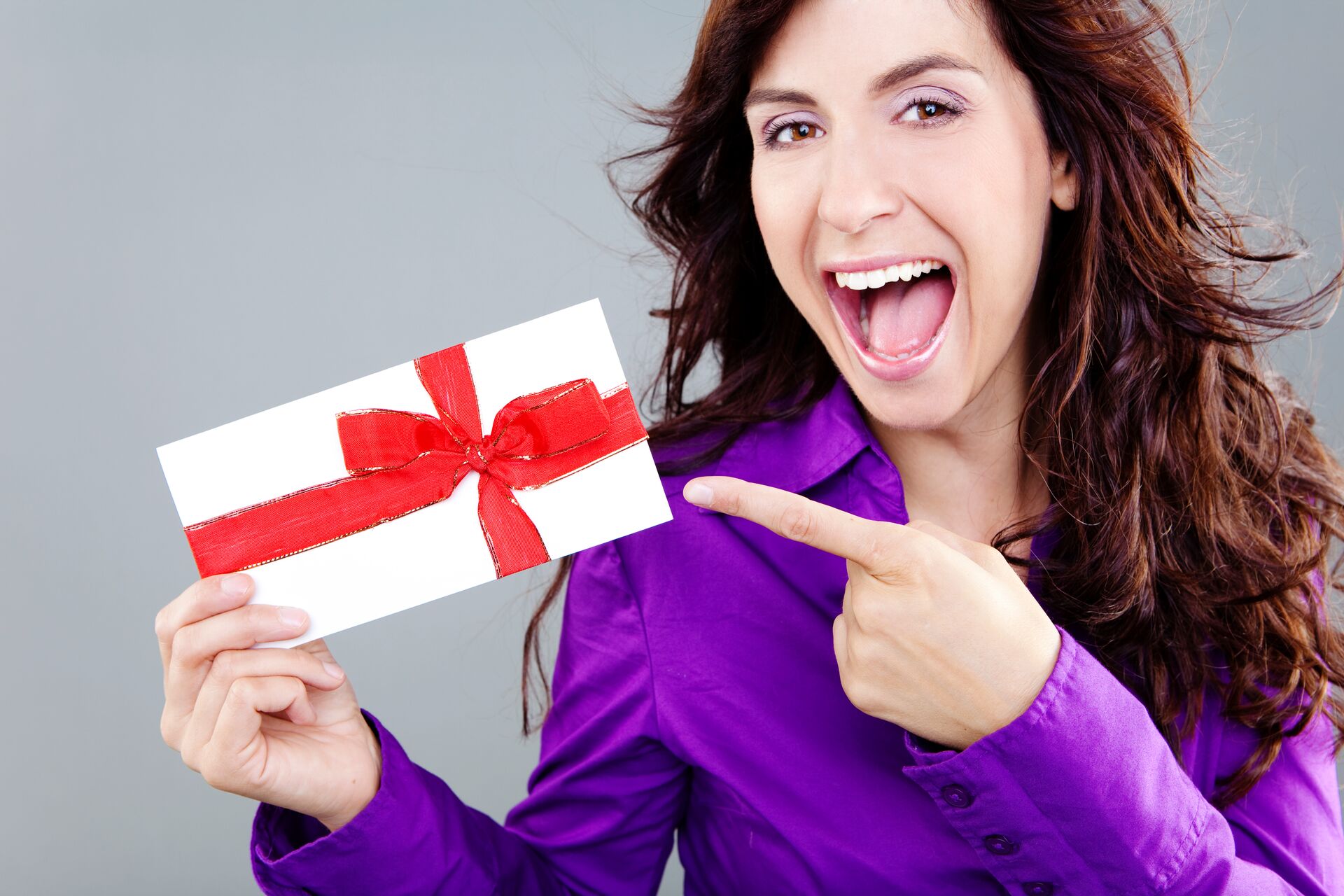 Freude über Geschenk-Gutschein - perfekte Geschenkidee für Frau & Mann Freude über Geschenk-Gutschein - perfekte Geschenkidee für Frau & Mann
